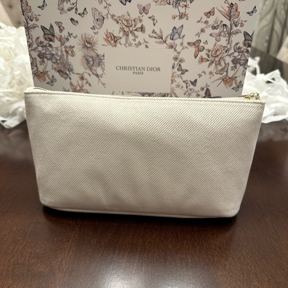 NWT Dior Large Cosmetics Pouch in Cream/Beige and Gold - Picture 3 of 6